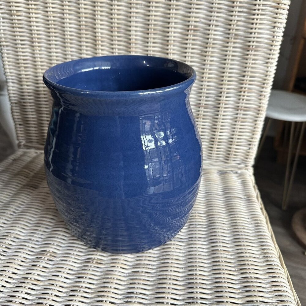VINTAGE 1940S-50S MCM HYALYN USA 942 POTTERY UTENSIL CROCK, POT OR VASE 7" TALL